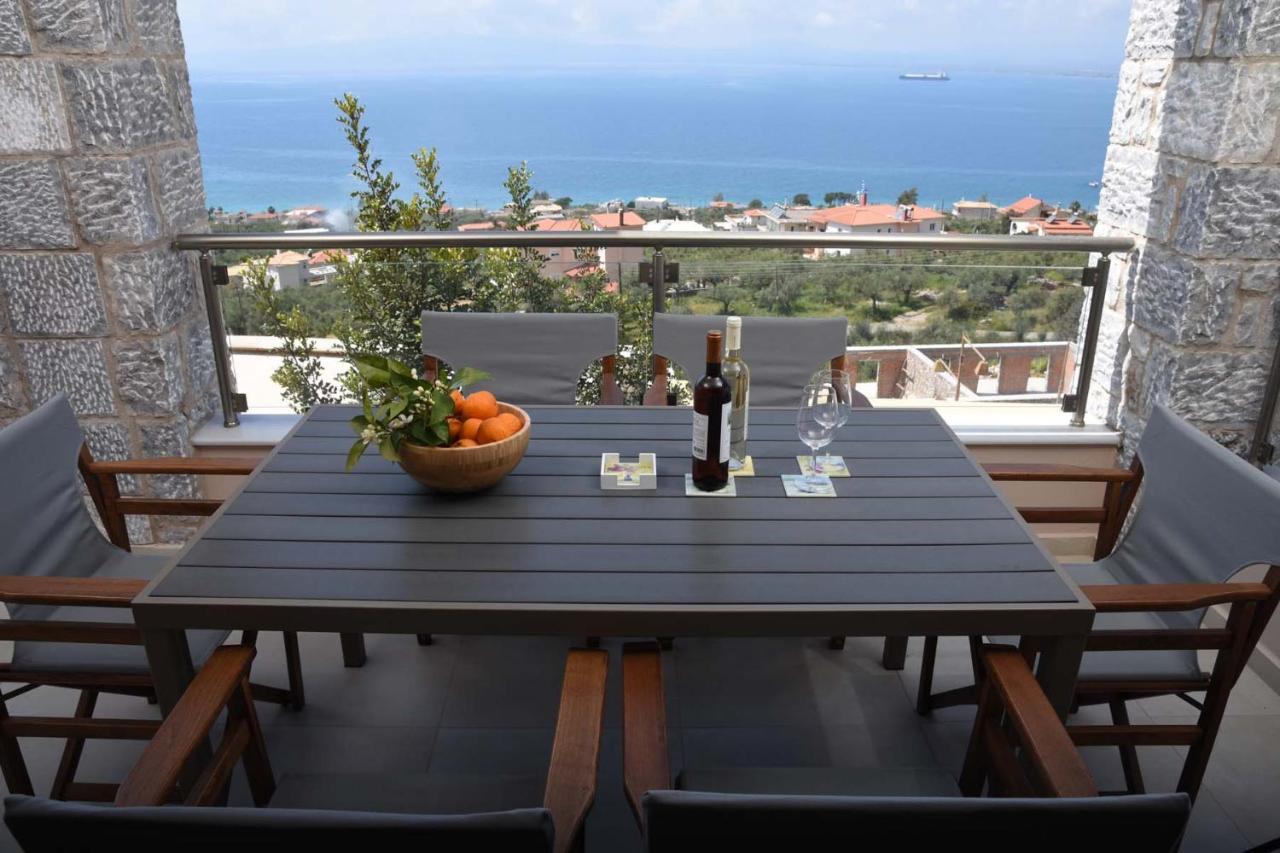 Villa Dafni - Infinite Sea Vistas With Private Pool Каламата Екстер'єр фото