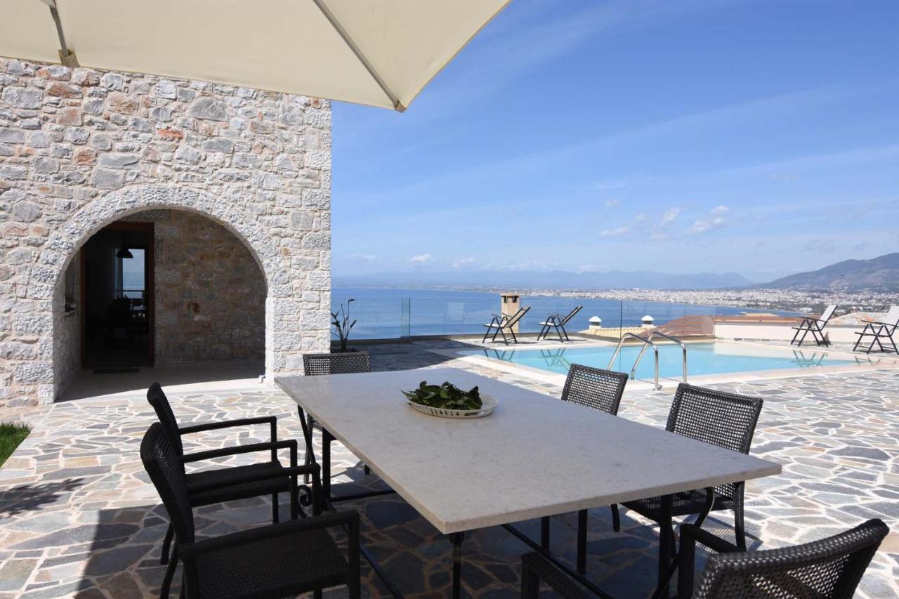 Villa Dafni - Infinite Sea Vistas With Private Pool Каламата Екстер'єр фото