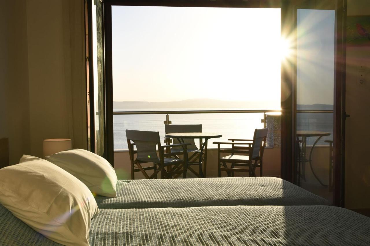 Villa Dafni - Infinite Sea Vistas With Private Pool Каламата Екстер'єр фото