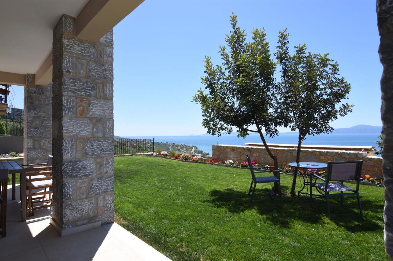 Villa Dafni - Infinite Sea Vistas With Private Pool Каламата Екстер'єр фото
