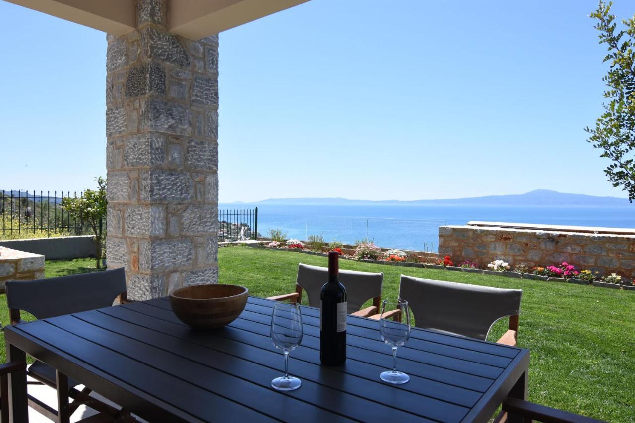 Villa Dafni - Infinite Sea Vistas With Private Pool Каламата Екстер'єр фото